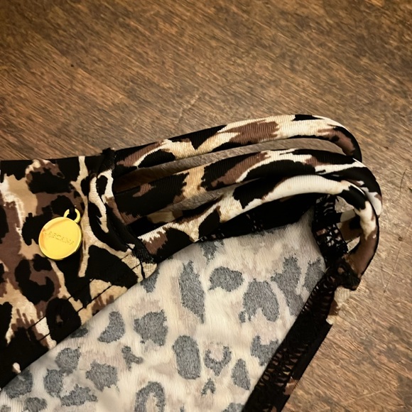 Animal print bikini bottom - Picture 2 of 8